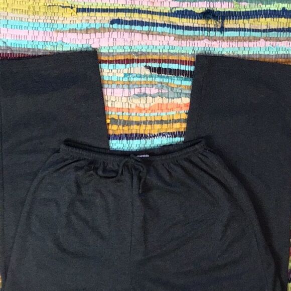 ❤️BNWT Vintage gray sweat or athletic pants - Picture 3 of 9